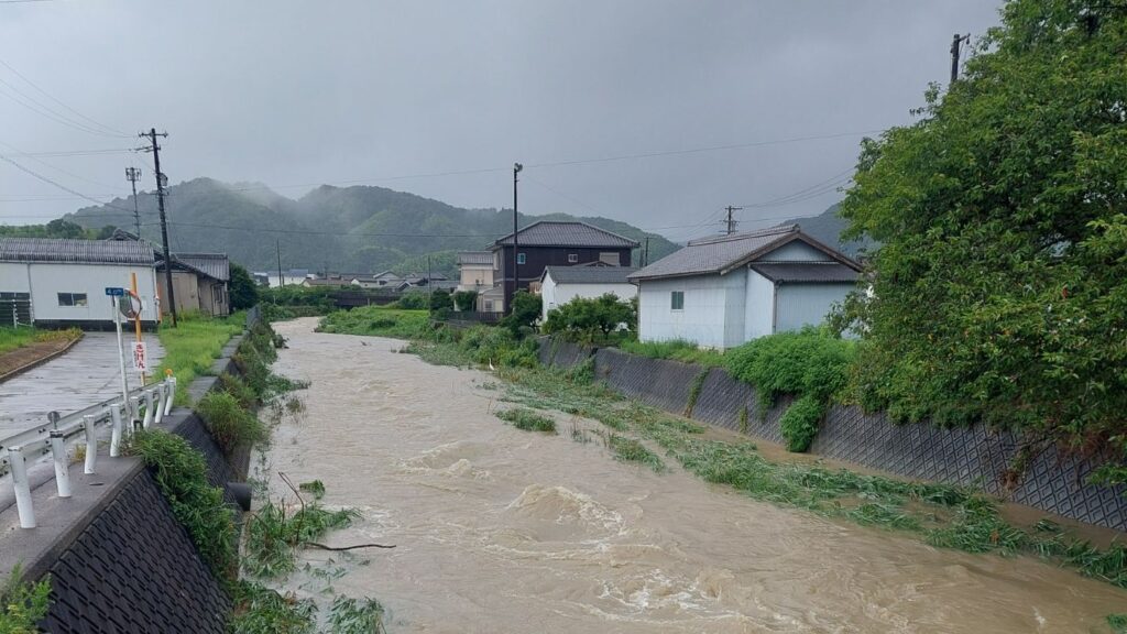 東海地方 きょうも激しい雨に警戒を 三重県の度会町・大紀町・南伊勢町に警戒レベル4に相当する「土砂災害警戒情報」（CBCテレビ） - Yahoo!ニュース