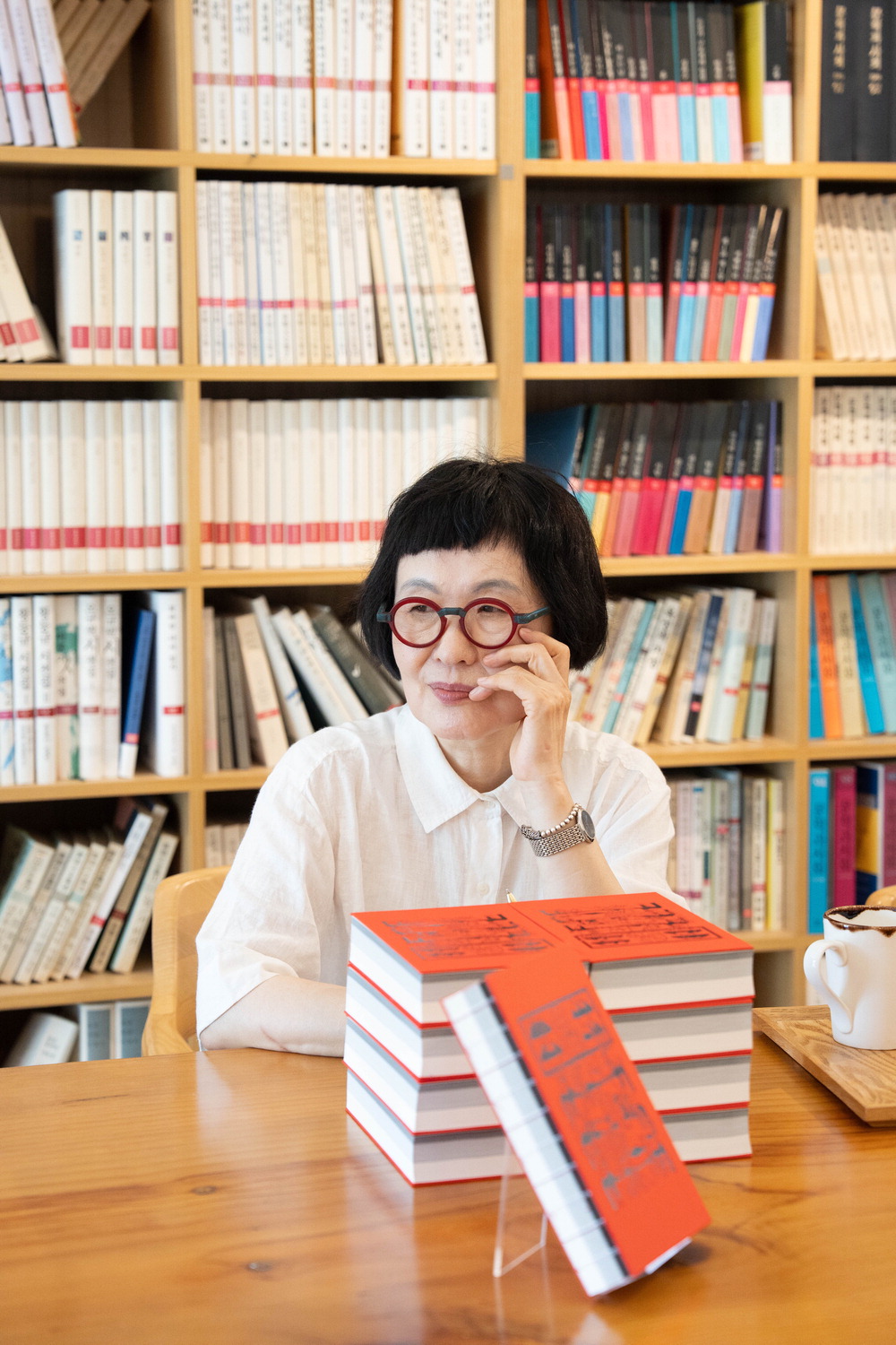 ドイツの「世界文化の家」が授与する国際文学賞の受賞者に選ばれたキム·ヘスン詩人。 文学と知性社