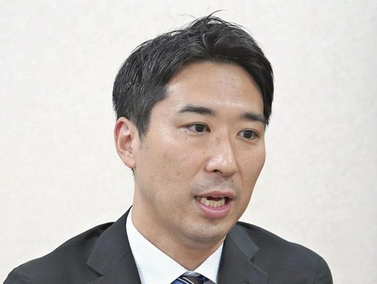 川村雄大氏