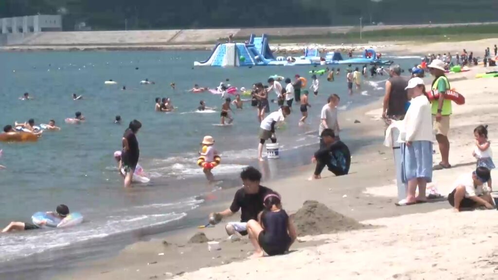 岩泉で37.1℃…岩手県も厳しい暑さ、9地点で猛暑日 海の日、海水浴場にぎわう（岩手めんこいテレビ） - Yahoo!ニュース - Yahoo!ニュース