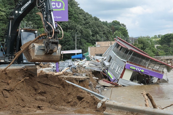 「大雨による非常体制２段階発令」時に日本出張…韓国京畿北部の議長団、観光名所を巡っていた（中央日報日本語版） - Yahoo!ニュース - Yahoo!ニュース