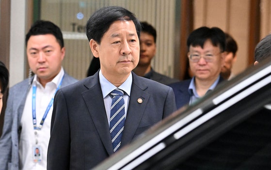 韓国政府「米国との２プラス２会議が延期、韓米交渉とは無関係…米財務長官の日程のため」（中央日報日本語版） - Yahoo!ニュース - Yahoo!ニュース