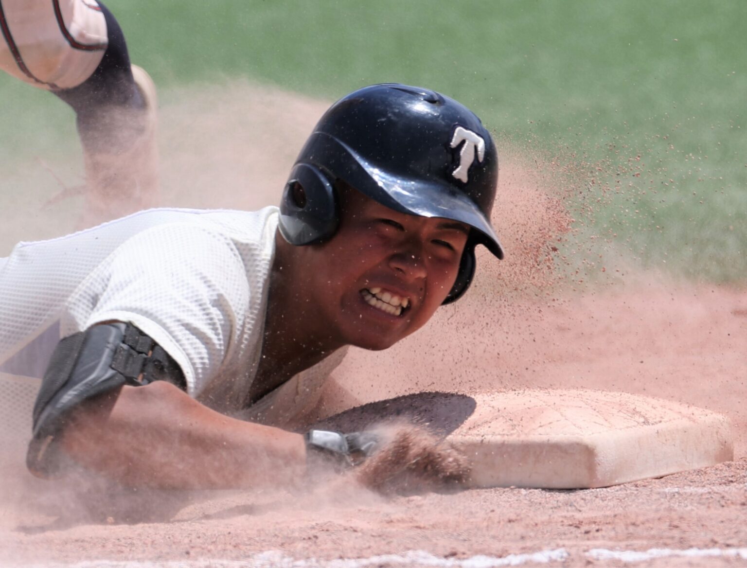 大阪桐蔭 決勝で延長10回タイブレークの末 東大阪大柏原に敗れる エース中野が決勝打浴びる 4点差を7回に追いつくも 【高校野球】（TBS NEWS DIG Powered by JNN）