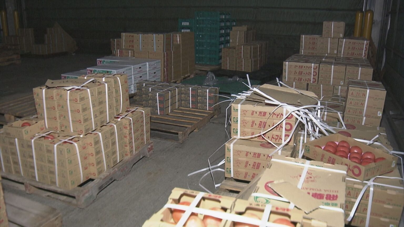岐阜市中央卸売市場で停電続く 青果部門は少なくとも29日まで休場 大型トラックが高架に衝突し高圧電線損傷 警報機を切っていたか（CBCテレビ） - Yahoo!ニュース