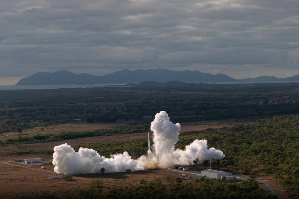 オーストラリア初の国産ロケット「エリス」、打ち上げ失敗–14秒後に墜落 - UchuBiz
