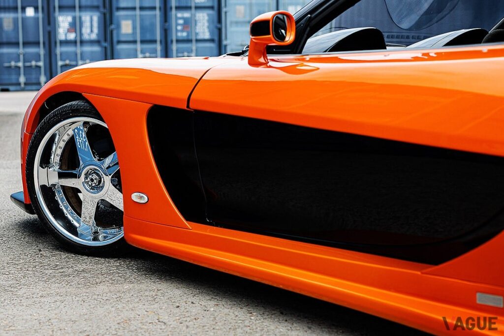 ヴェイルサイド製ボディキットを装着した1992年式マツダ「RX-7」