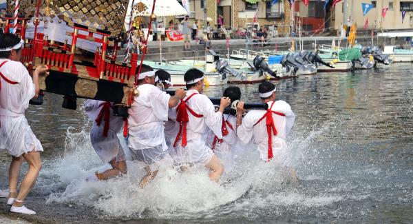 津久見市で『保戸島夏祭り』が開催されます│LOG OITA