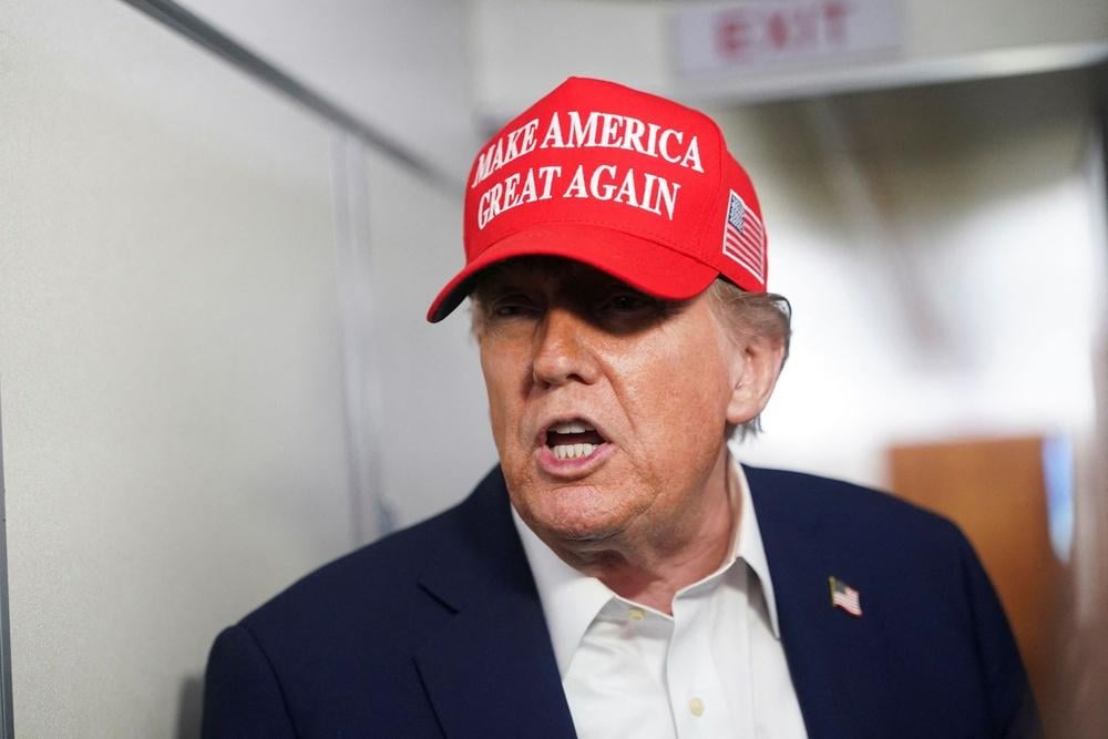 トランプ「MAGAは愚かな人々」 支持者突き放す
