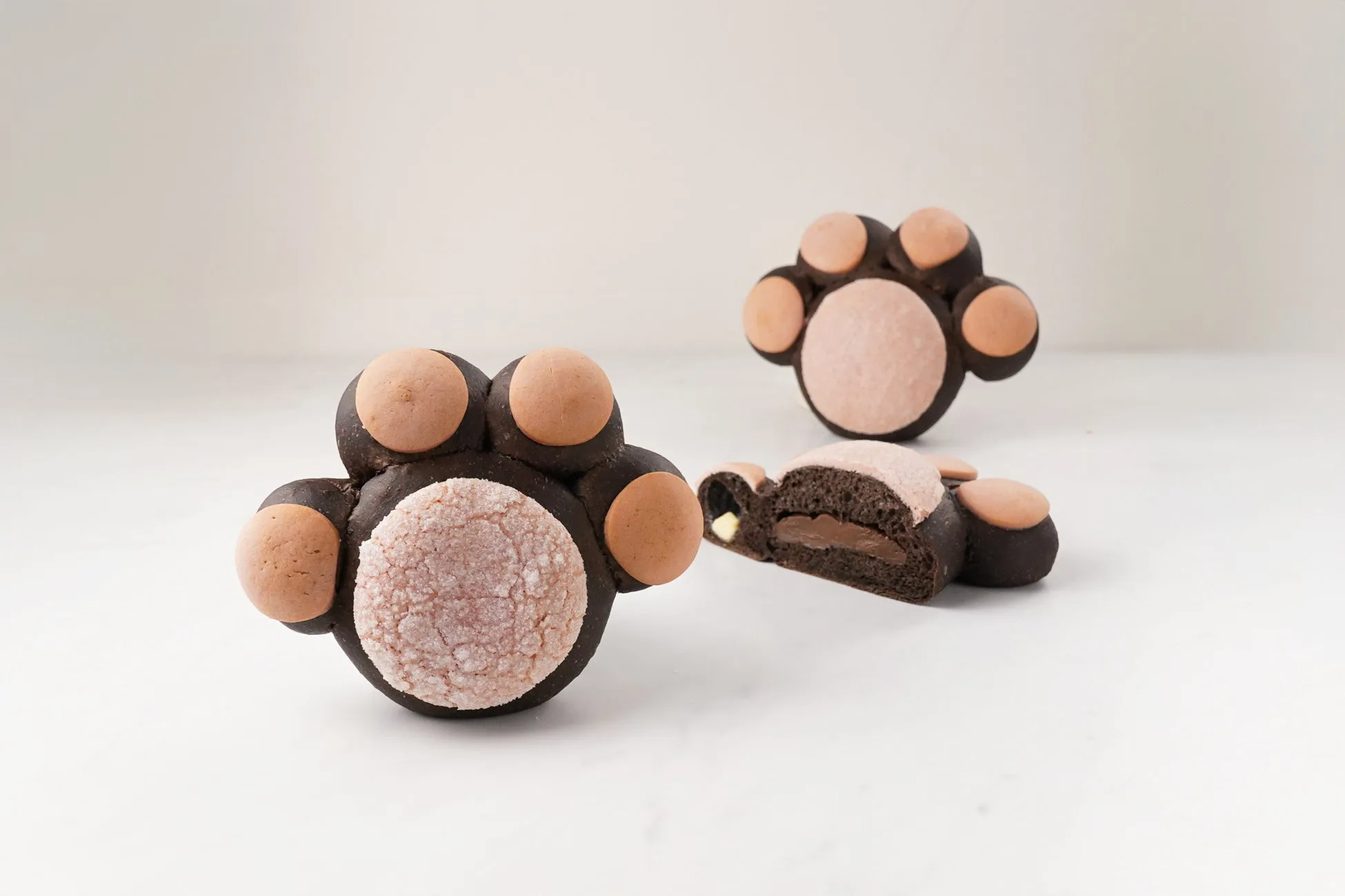 にゃんだらけパン（クリーム味）