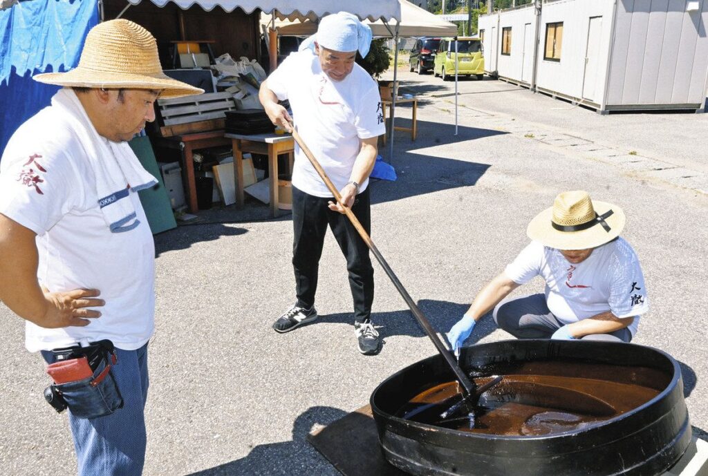 天日黒目 逆風に負けず　輪島 大徹八井漆器工房で精製：北陸中日新聞Web