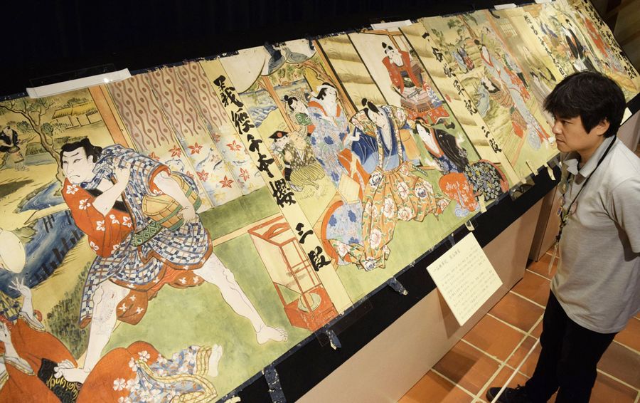 特別展示で初公開された絵金の弟子が描いた色鮮やかな横幟（香南市の絵金蔵）