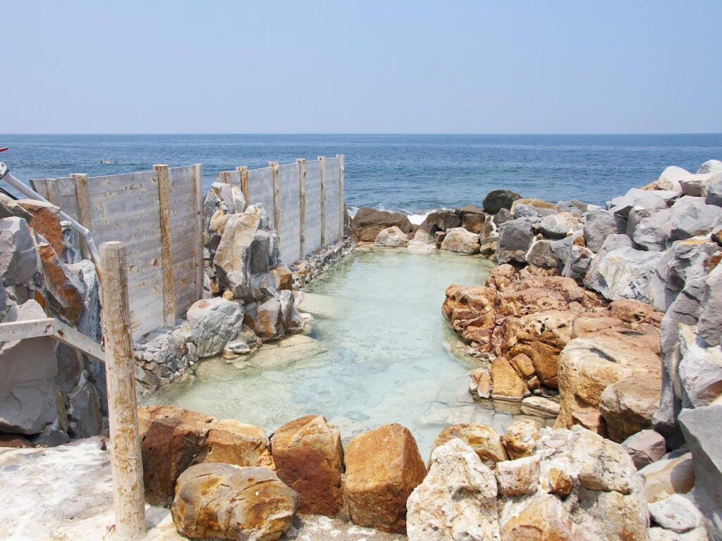 大阪万博と合わせて行きたい「和歌山県の観光地」ランキング！ 2位「白浜温泉」、1位は？【2025年調査】 - All About ニュース