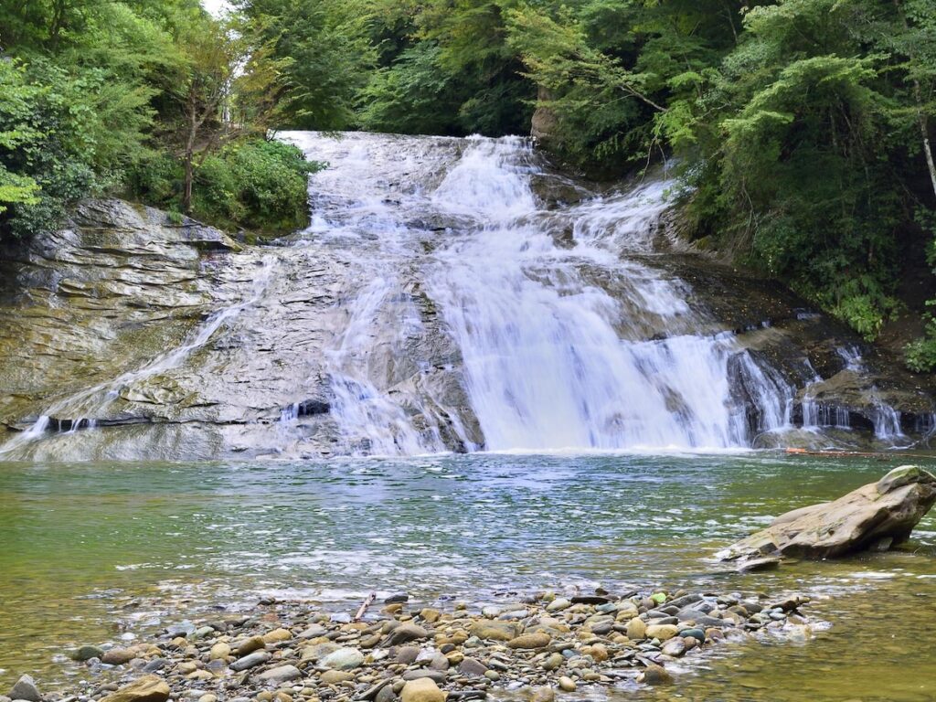 「夏に行きたい千葉県の避暑観光地」ランキング！2位「養老渓谷」、圧倒的1位は？【2025年調査】 - All About ニュース
