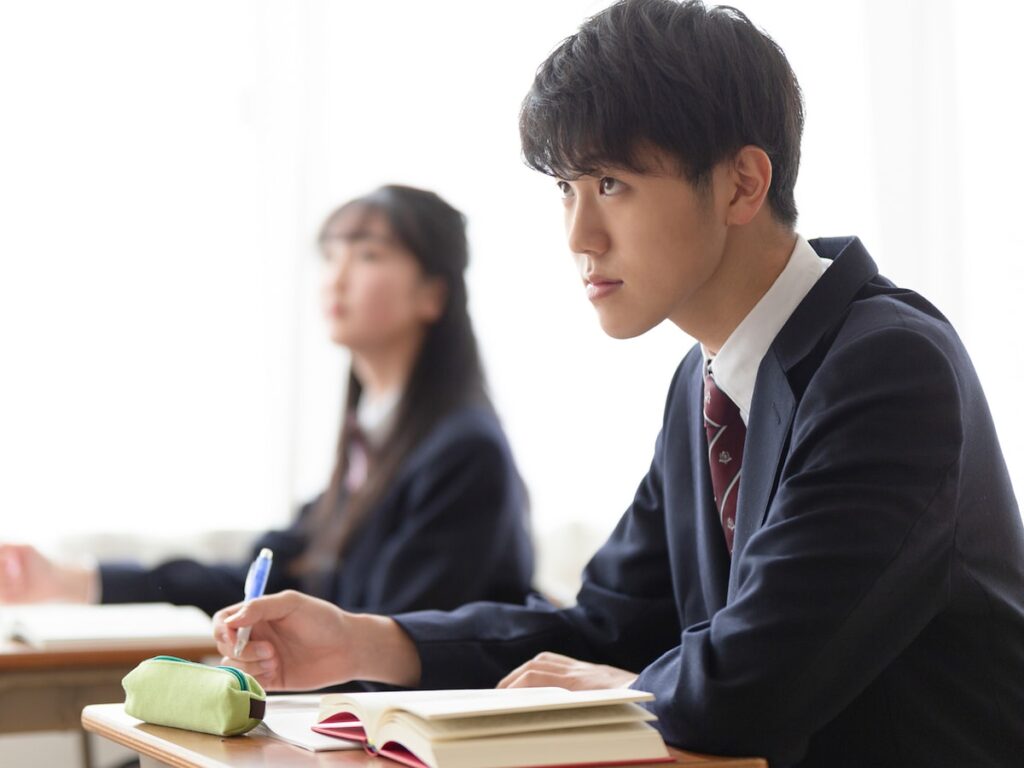 「入学したら自慢できそうな京都府の公立進学校」ランキング! 2位「京都教育大学附属高等学校」、1位は? – All About ニュース 「入学したら自慢できそうな京都府の公立進学校」ランキング! 2位「京都教育大学附属高等学校」、1位は? - All About ニュース