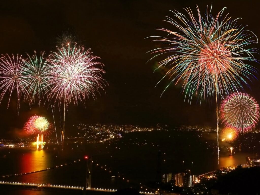 好き&行ってみたい「中国・四国の花火大会」ランキング！ 「関門海峡花火大会」を6票差で抑えた1位は？ - All About ニュース