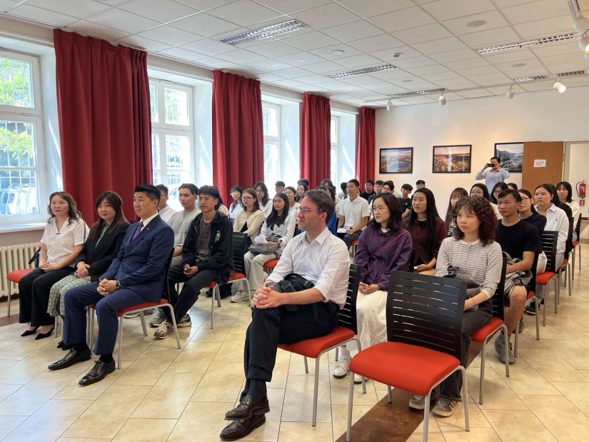 39 Mongolian Students to Study in Germany Under “President's Scholar