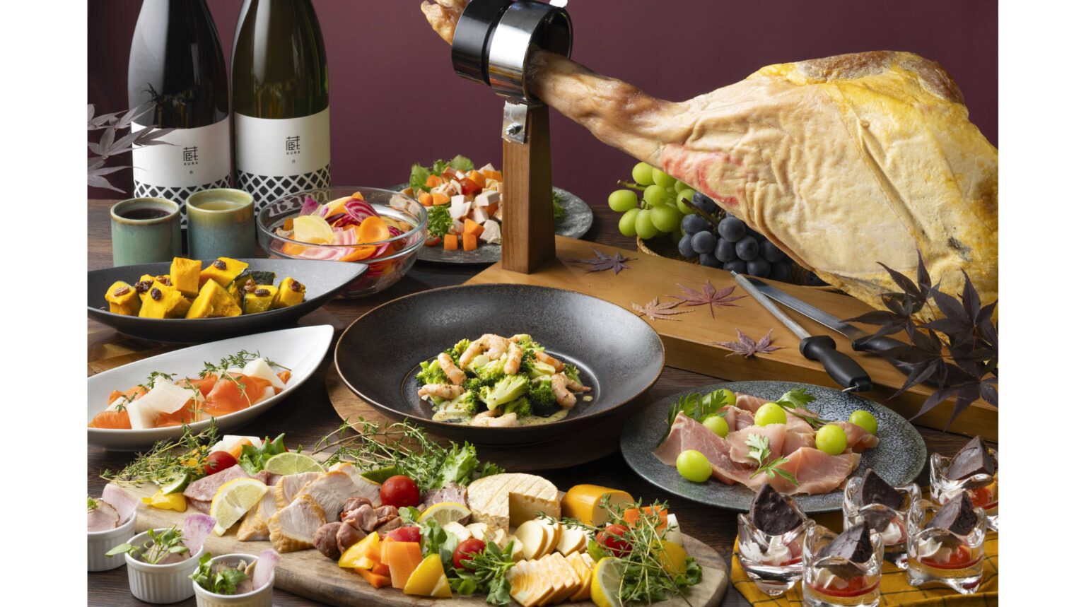 富士マリオットホテル山中湖 一升瓶に詰められた山梨ワインをフリーフローで 「Smoke & Grill Semi-Buffet Dinner ～YAMANASHI Wine Mariage～」を発売