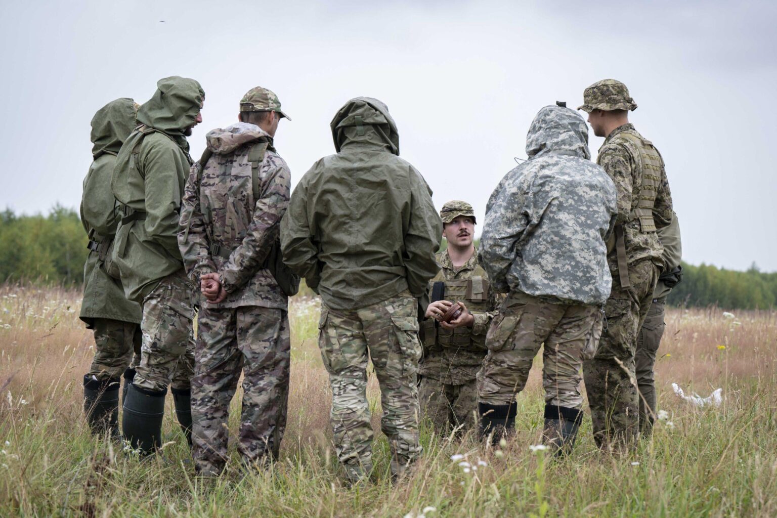 ウクライナ人の命を救うカナダの軍事作戦はあまり知られていない