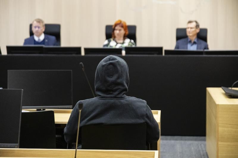 オウルの人種差別主義者の刺し傷の容疑者は、精神的に裁判に適していないことがわかりました