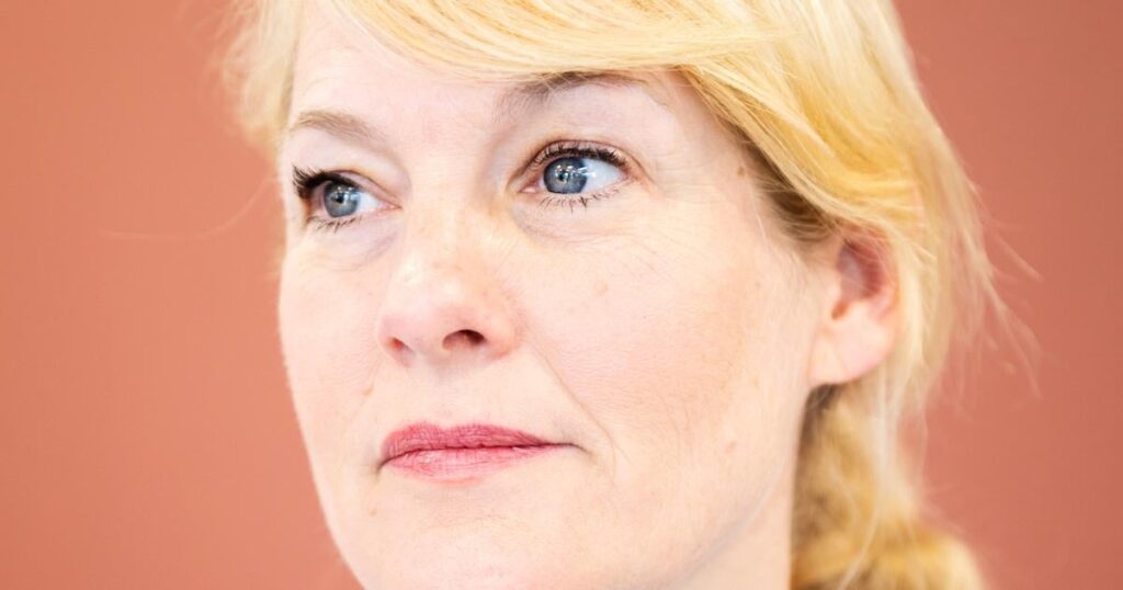 「世界中に性教育に対する塗抹キャンペーンがあります。その結果、私たちの仕事は永遠に変わりました」
