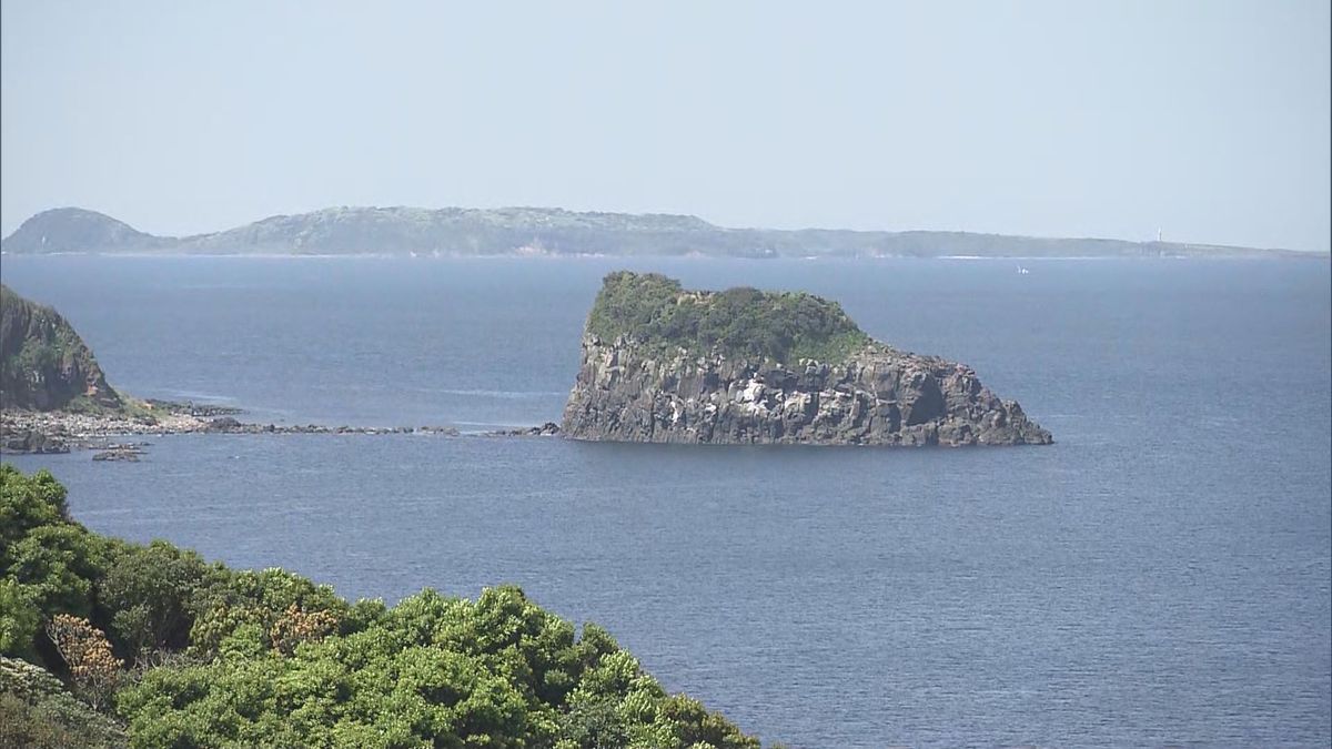 山口・長門沖でミニボートが転覆　２人の死亡確認　事件と事故の両面で調べ