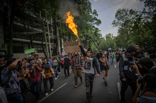 Mexico president slams xenophobia after anti-gentrification protest