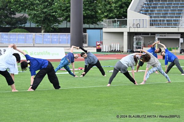 8.9「芝生ヨガ」参加者募集のお知らせ | ブラウブリッツ秋田