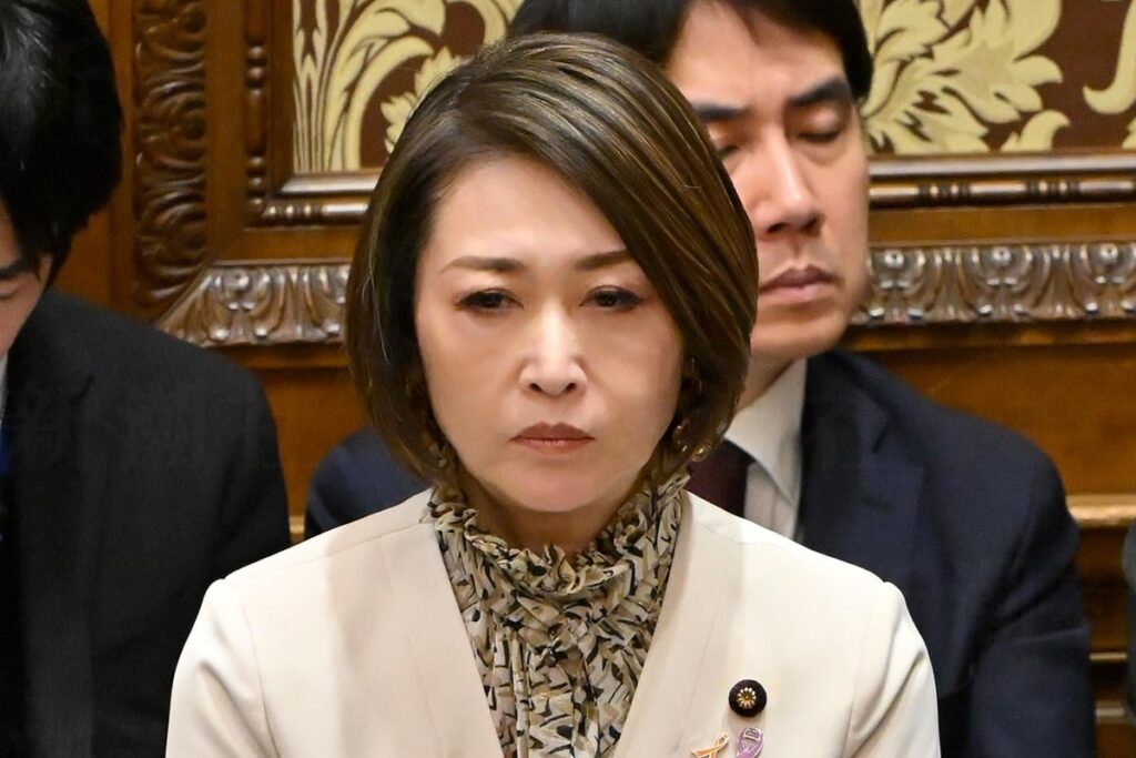 三原じゅん子大臣が国会を抜け出して「美容整形クリニック」に行っていた！ 「国会周辺での待機」指示も、アンチエイジングへ ― 3時間を院内で過ごすと……