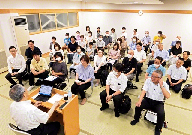 原田会長と共に勇躍前進を誓い合った西堀地区と西堀南地区の友（さいたま市内で）