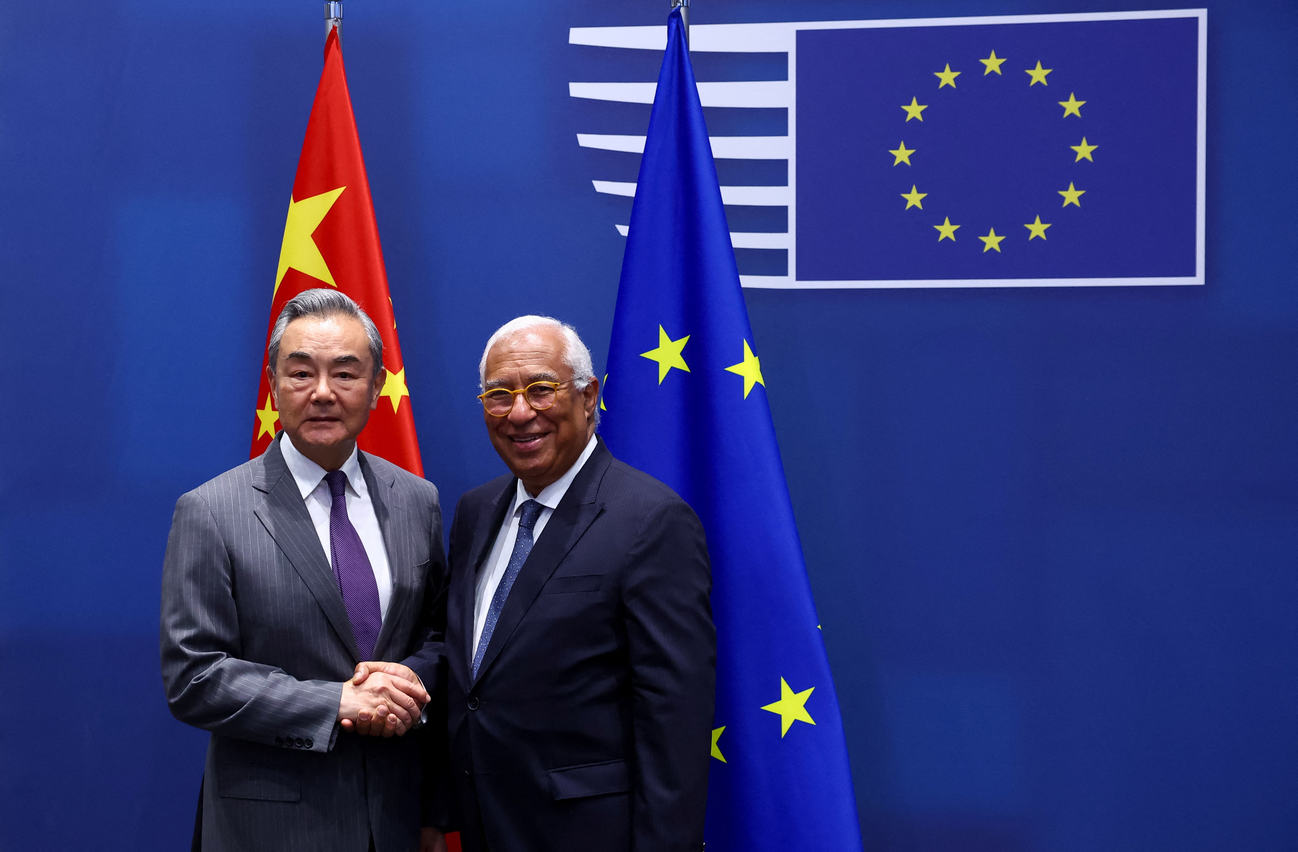 中国外相、ＥＵとの意思疎通の強化求める　首脳会談準備の意向も