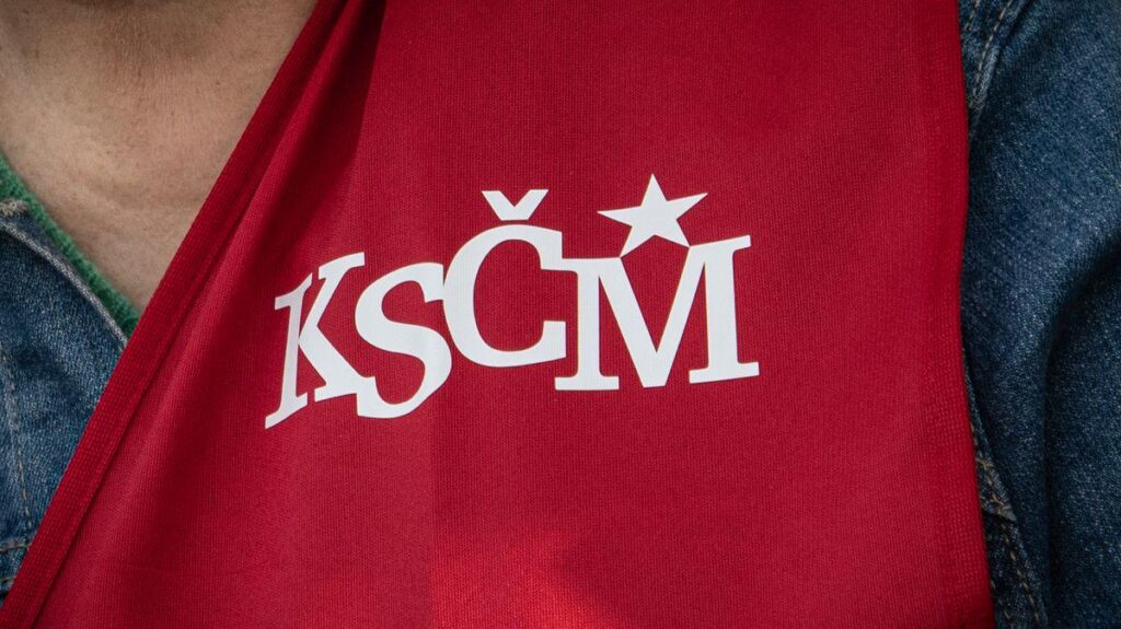 ベースのラトビア：KSCMのメンバーはロシアで遠足でした。彼らが戻りたいと思ったとき、ラトビア人は彼らを国境を越えてさせませんでした。
