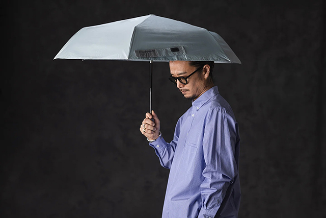 スマートな男の必需品！晴雨兼用の傘シリーズ「innovator」を持ち歩いて、猛暑をクールに乗り切る (2025年7月26日) - エキサイトニュース