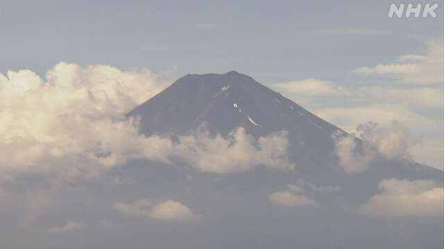 富士山　山梨県側から上まで登ることができる | NHKやさしいことばニュース | NEWS WEB EASY