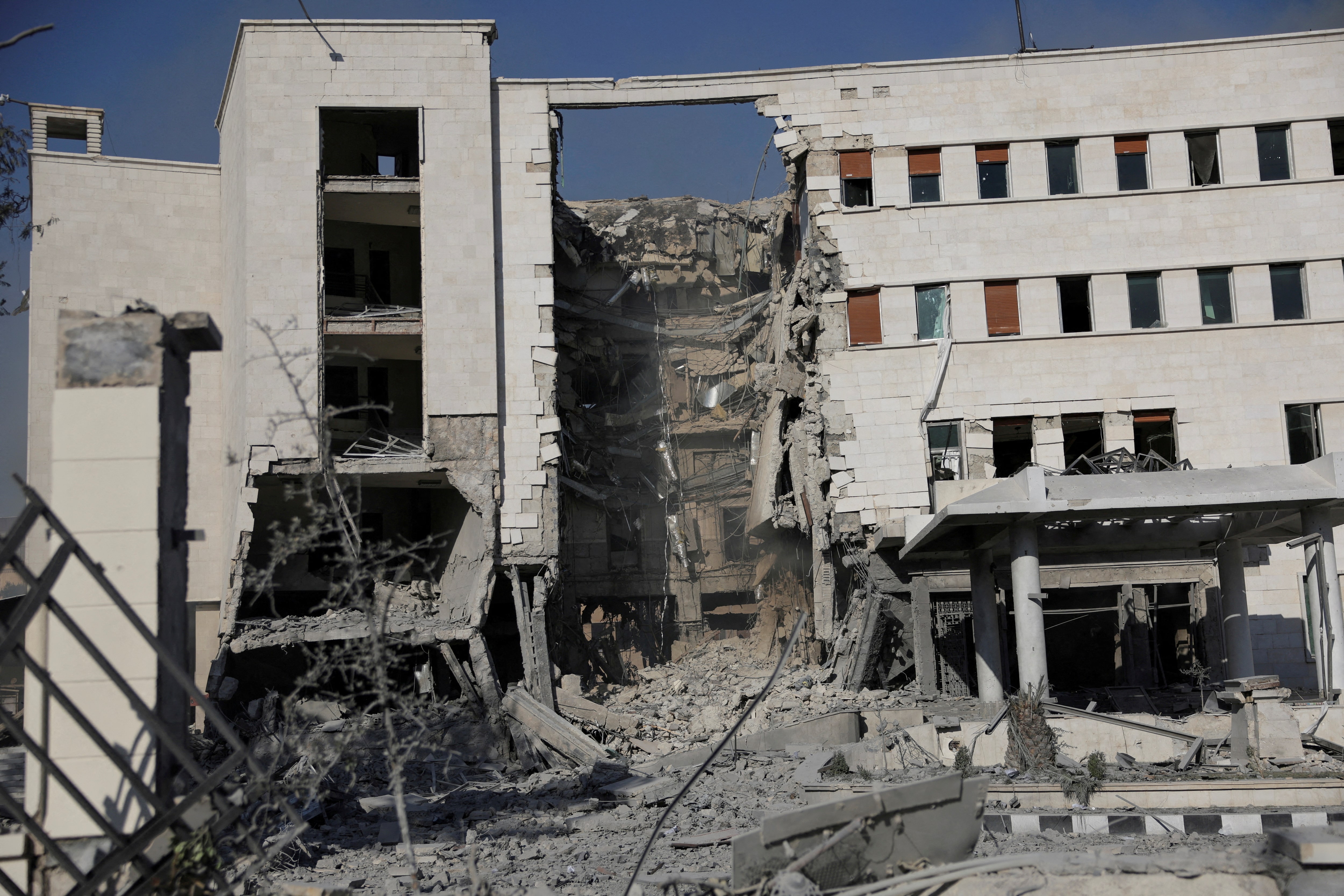 米、イスラエルによるシリア攻撃支持せず　外交交渉継続＝国務省報道官