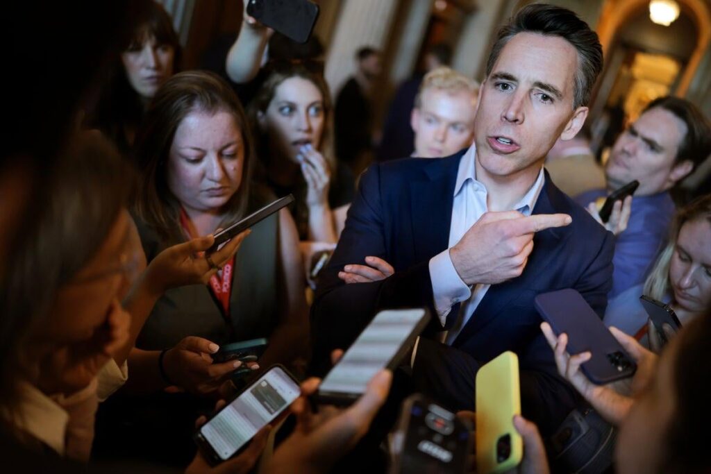 ジョシュ・ホーリー上院議員は、600ドルのトランプ関税のリベートチェックから「バイデン有権者」を除外したい
