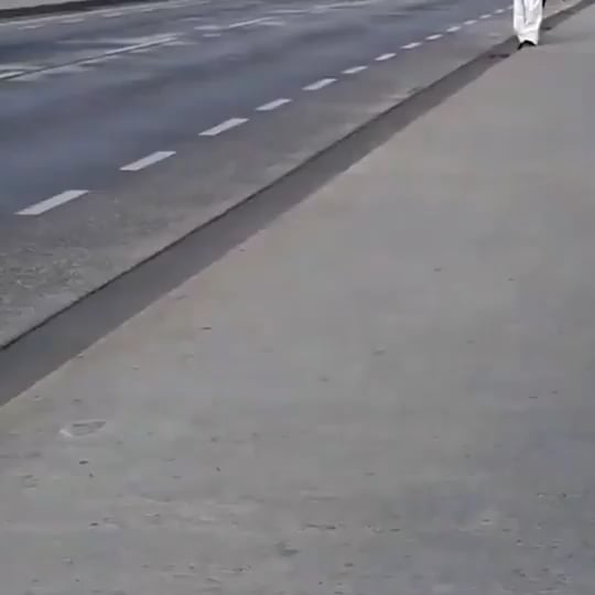 ノーコメント