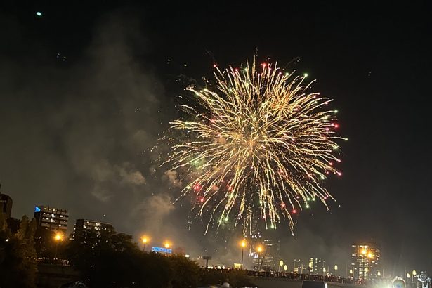 天神祭で「沖縄奉拝船」　船上で民謡披露　大阪