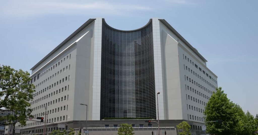 「もともと性的暴行に興味」23歳中国人専門学校生も逮捕 SNSで知り合い集団で犯行 - 産経ニュース