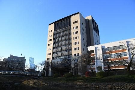 富山の住宅火災、新たに１遺体　不明家族か、死者３人に - 琉球新報デジタル