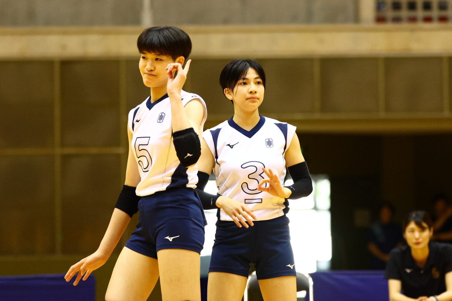 福岡女学院高 佐々木美紗惠が3年目につかんだレギュラーの座。「最高なんです。千尋のトスを打てるだけで」と涙する、セッターとの絆 | 月バレ.com【月刊バレーボール】