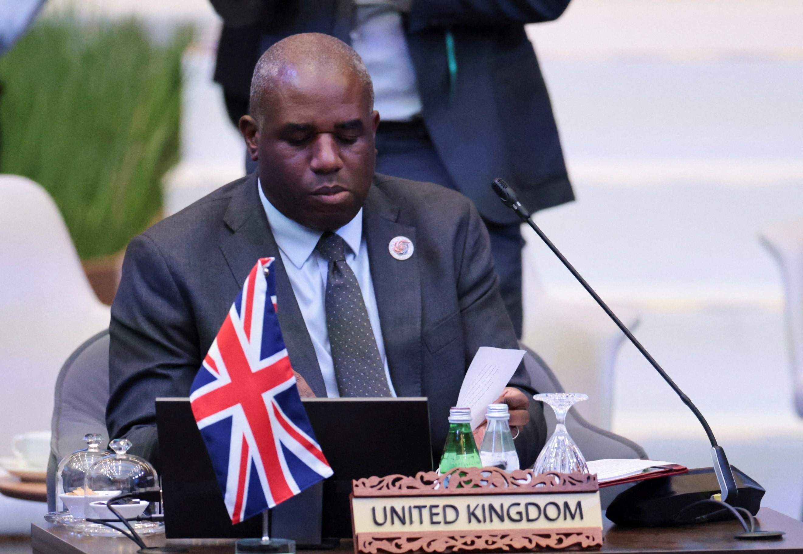 英、サイバー攻撃でロシアに制裁　軍情報機関部隊など対象