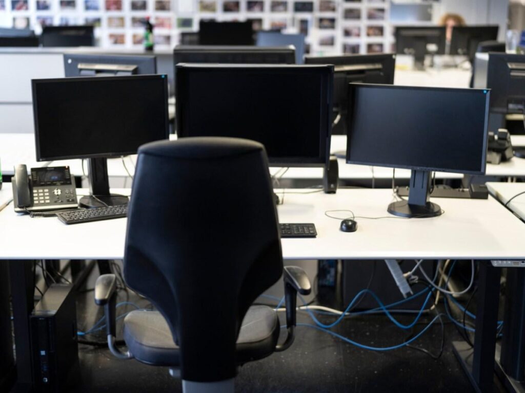従業員を見つけるのに苦労しているスイスの中小企業