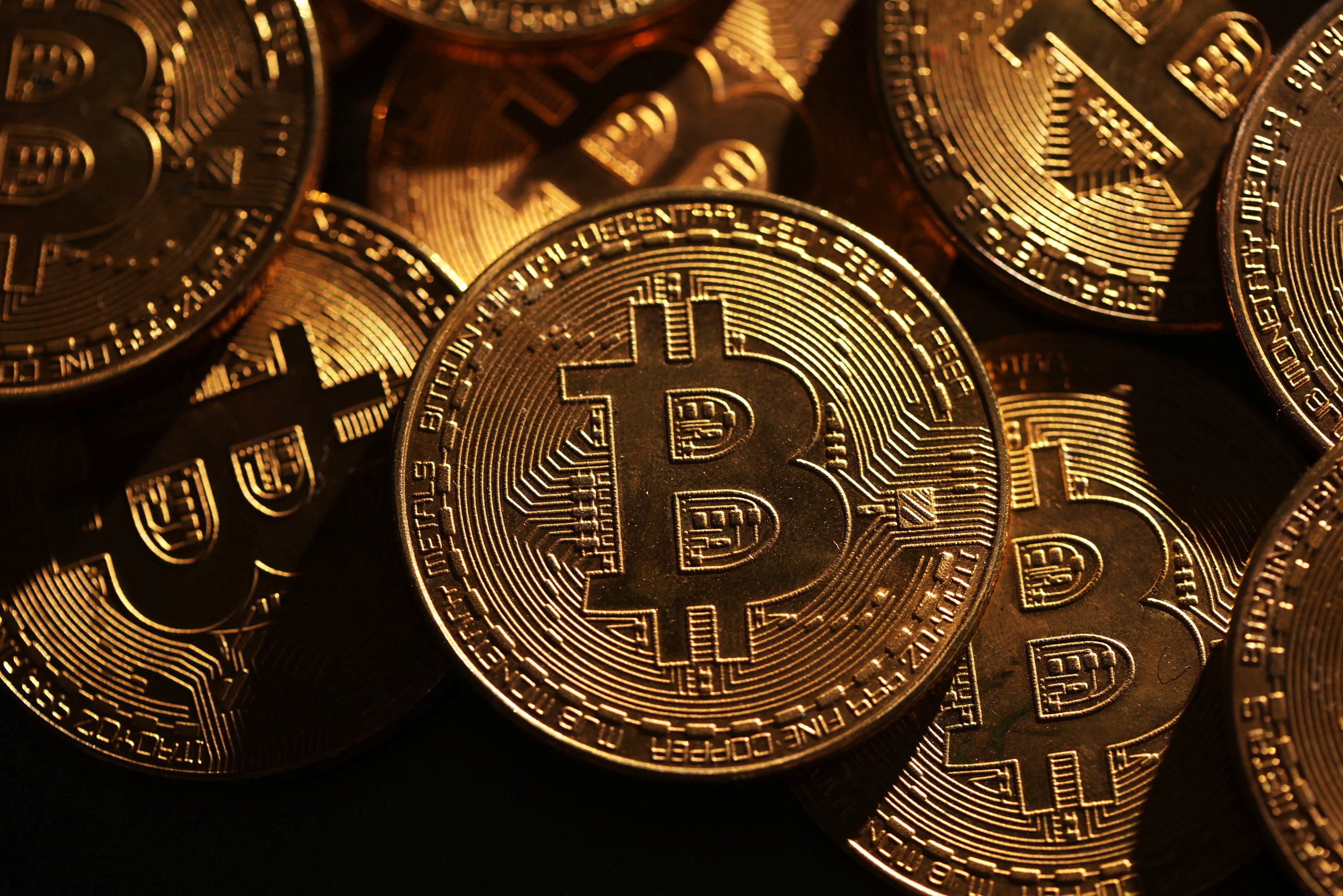 ビットコイン、初の12万ドル台 最高値更新