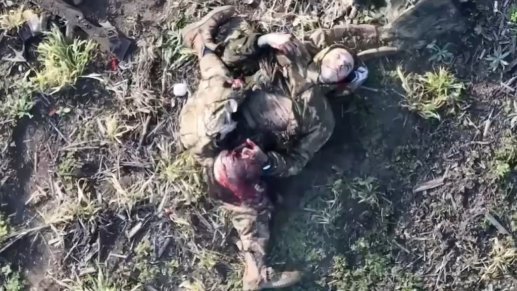 ドローンでロシア人を破壊するマディアル鳥（Extreme NSFW）Pokrovskエリア