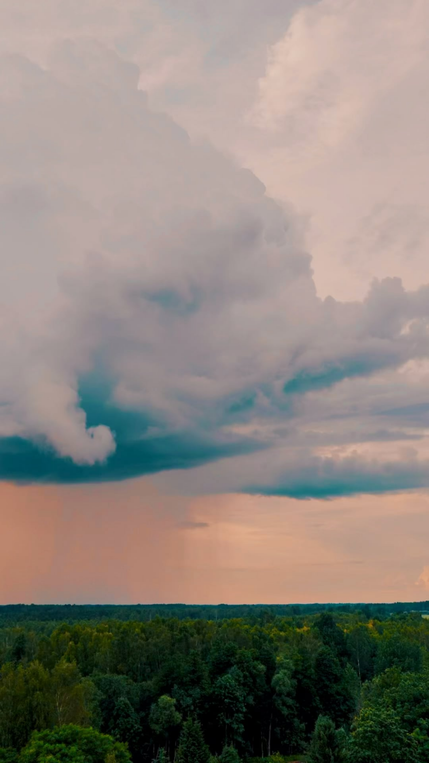 美しい雨雲。おはよう！