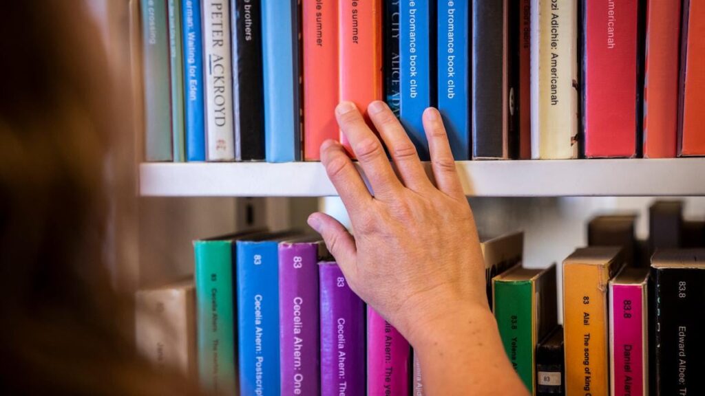 図書館の貸付は3年連続で上昇しています：私たちはペーパーブックを読むのが大好きです