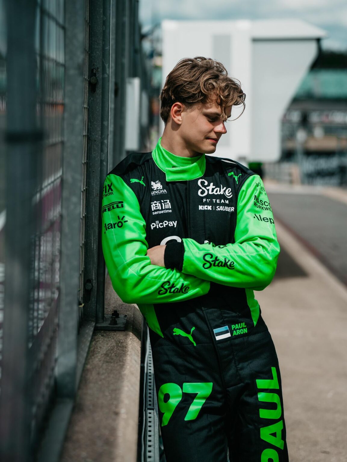 Paul AronのF1デビューでSauberチーム