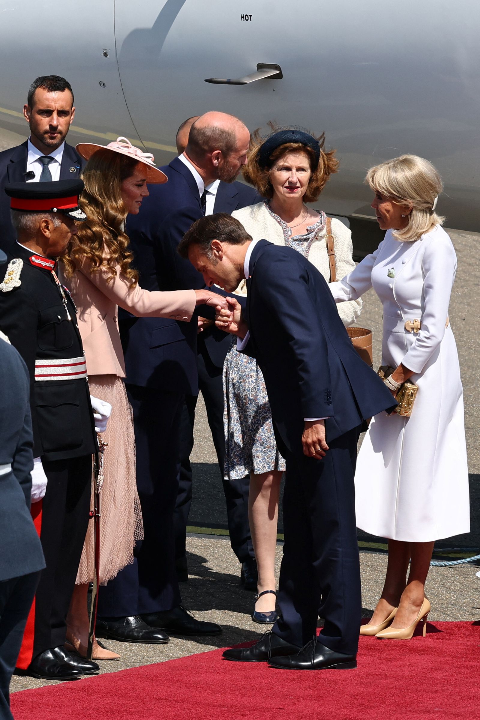 キャサリン妃、マクロン大統領、ウィリアム皇太子Prince William Prince of Wales and Catherine Princess of Wales welcome France's President...