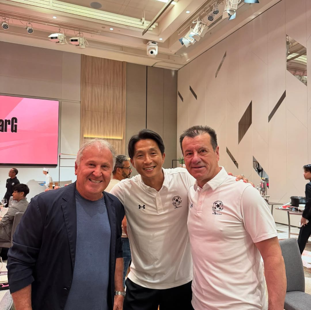 元サッカー日本代表・福西崇史、日本でもプレイ"あのサッカーブラジル代表レジェンド"2人との豪華スリーショットを公開！ | 話題の投稿 | スポーツブル (スポブル)