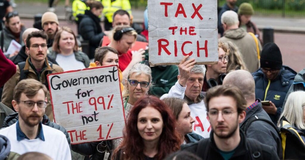 英国人の大部分は、超富裕層に対する富の税金を支持しています